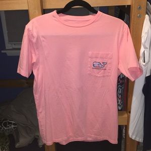 Vineyard Vines Size XS Pink short sleeve Tshirt